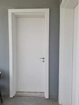 White matt internal door
