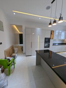 Kitchen Top with refrigerator